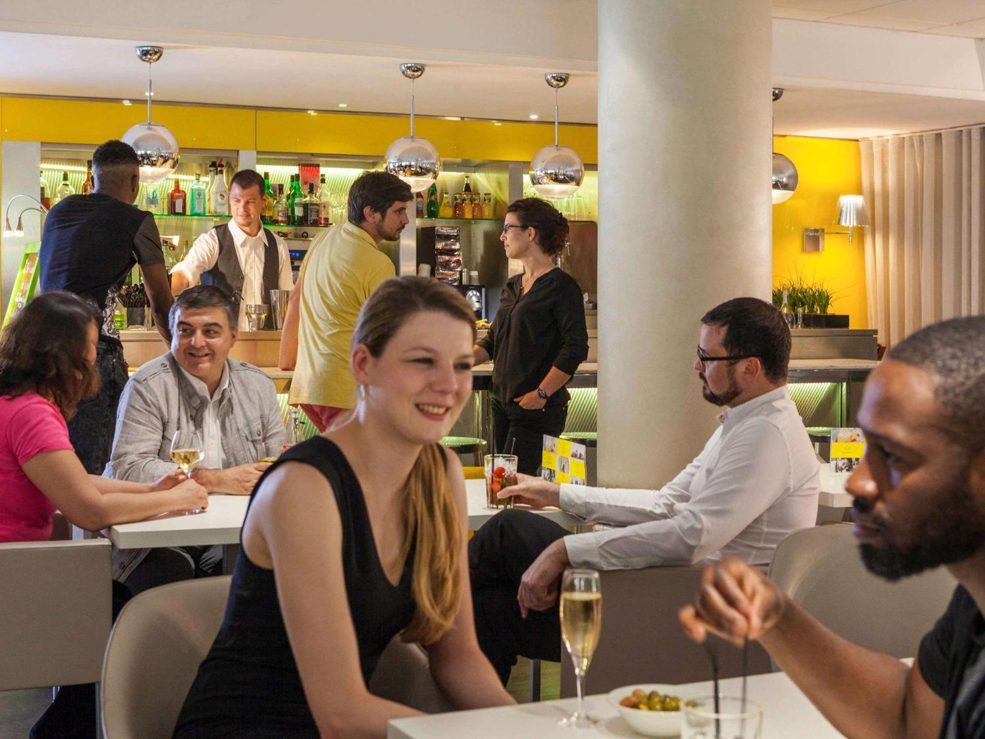 Mercure Paris Massy Gare Tgv Bagian luar foto